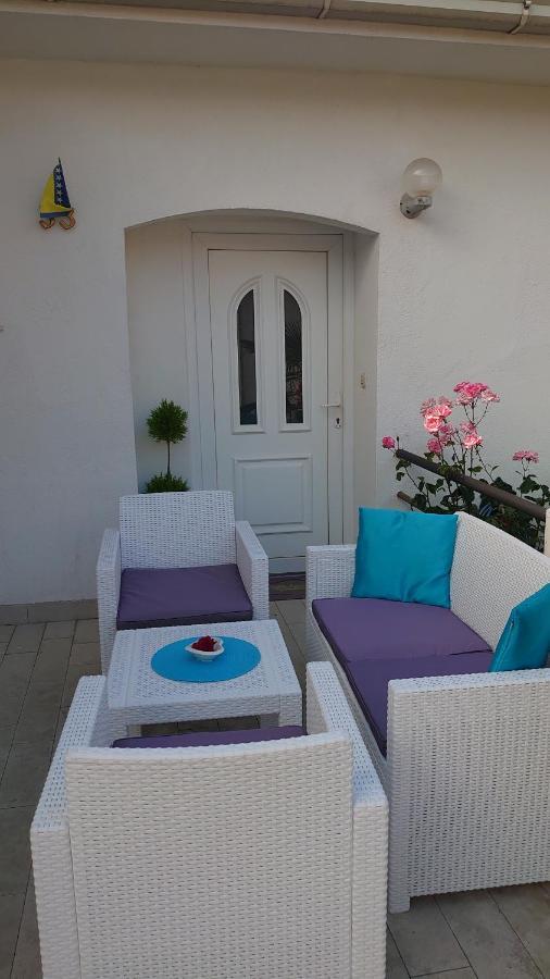 Tulipan - With Free Private Parking Garage