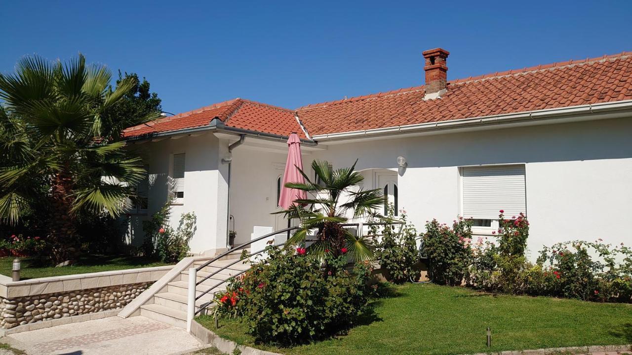 Tulipan - With Free Private Parking Garage Mostar