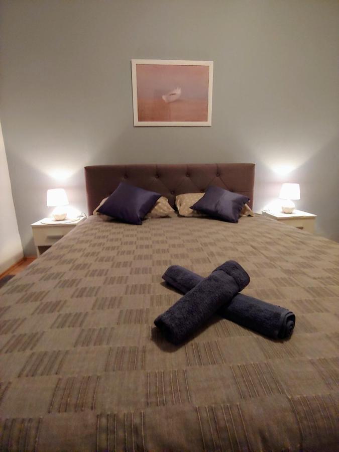 Apartment Tulipan - With Free Private Parking Garage *